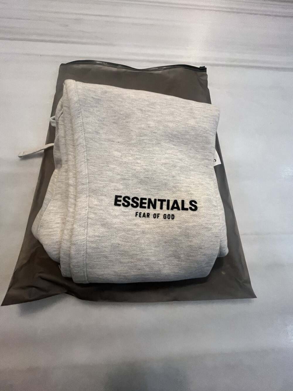 Fear of God Essentials Sweatpants Size XXS Light Oatmeal